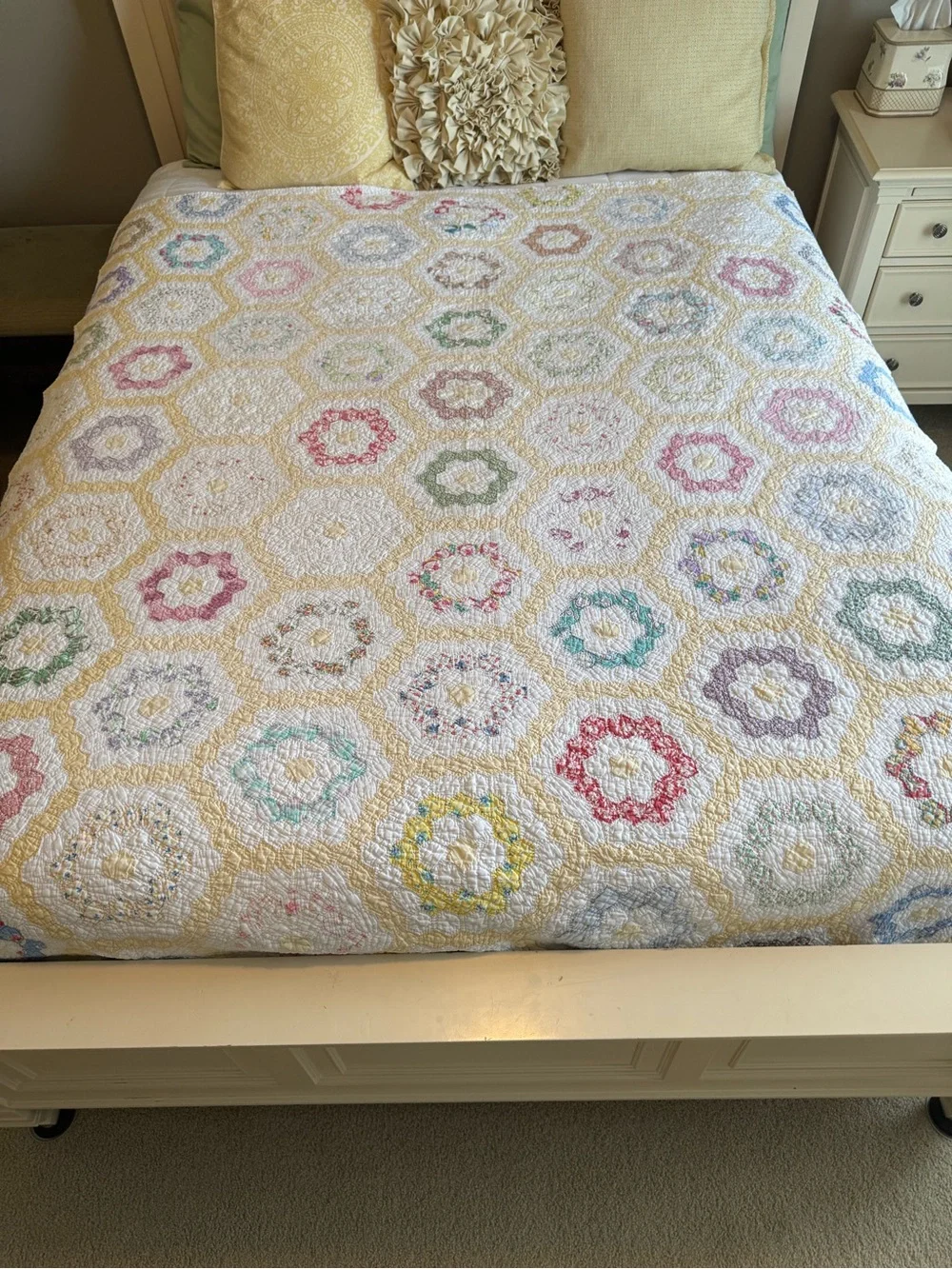 Antique 1930s Hand Stitched Grandmothers Flower Garden Quilt